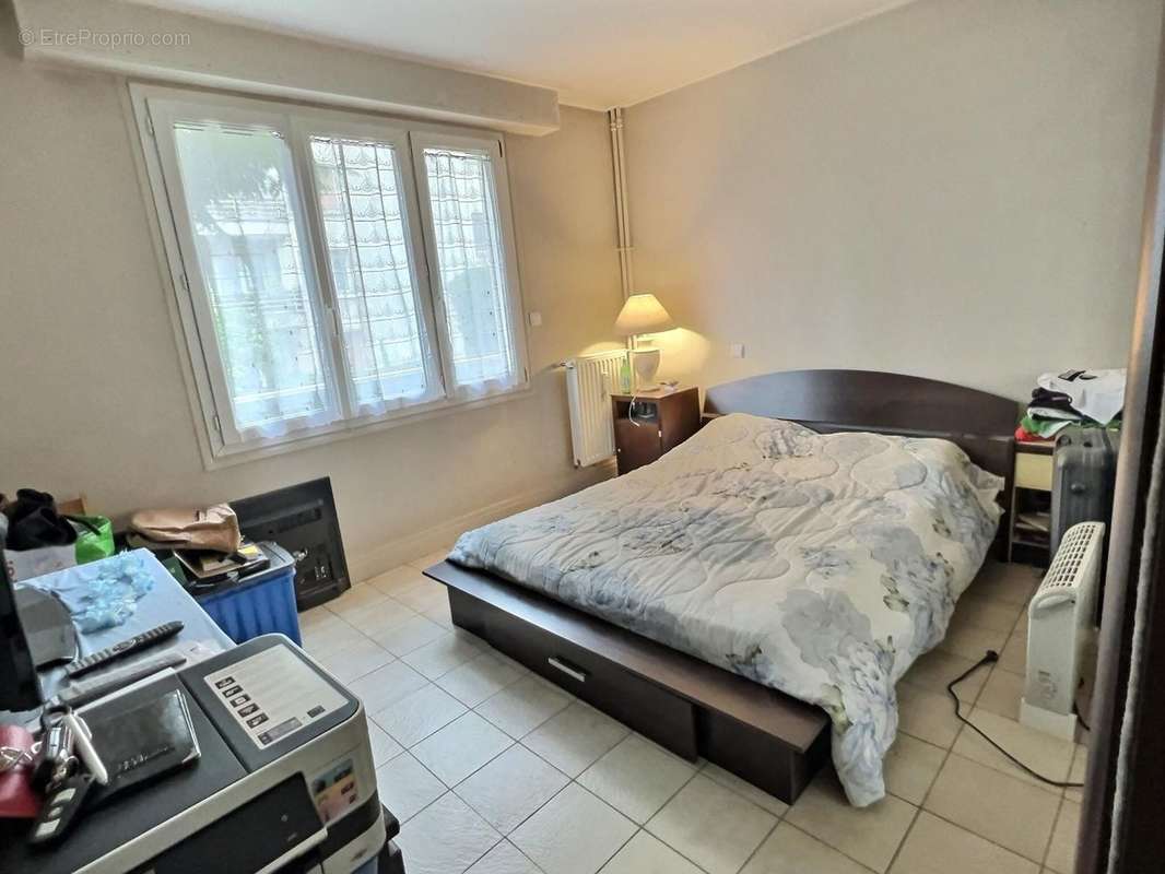 Appartement à LE PERREUX-SUR-MARNE