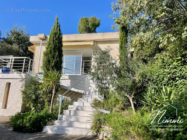 Maison à NIMES