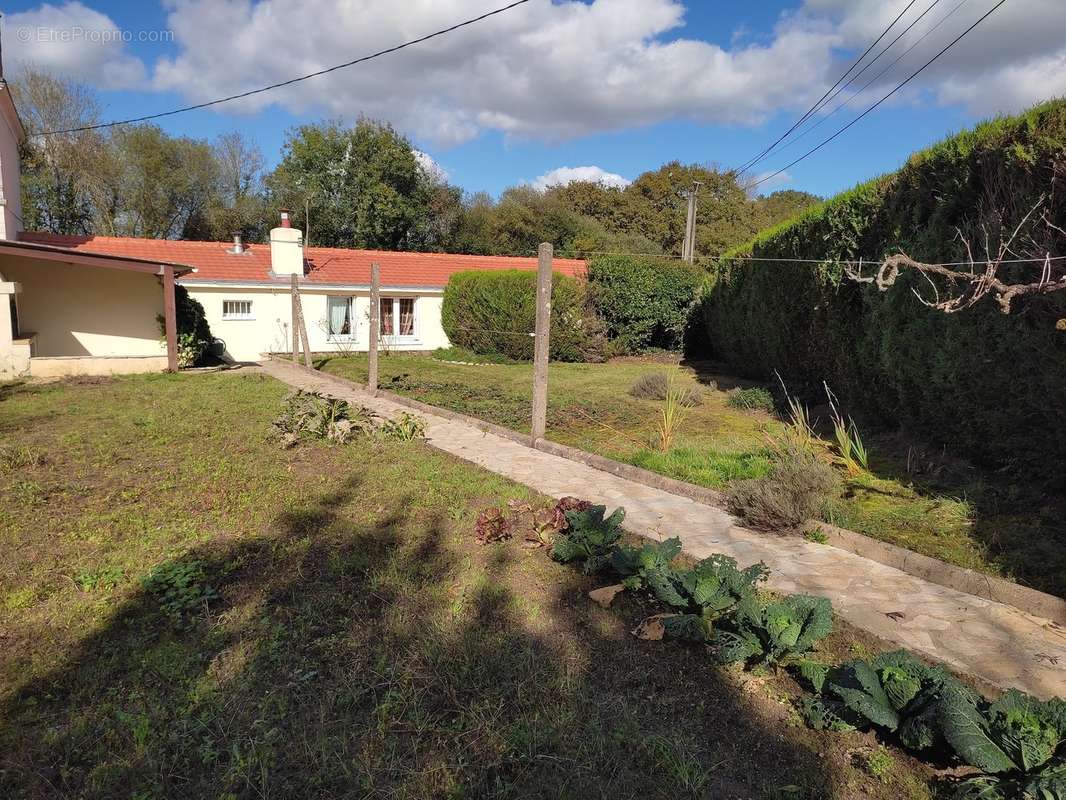 Maison à BOUAYE