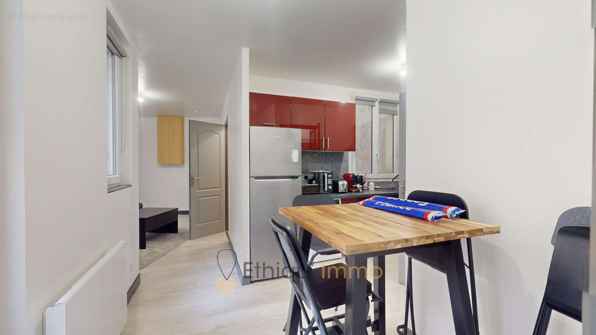 Appartement à PARIS-11E