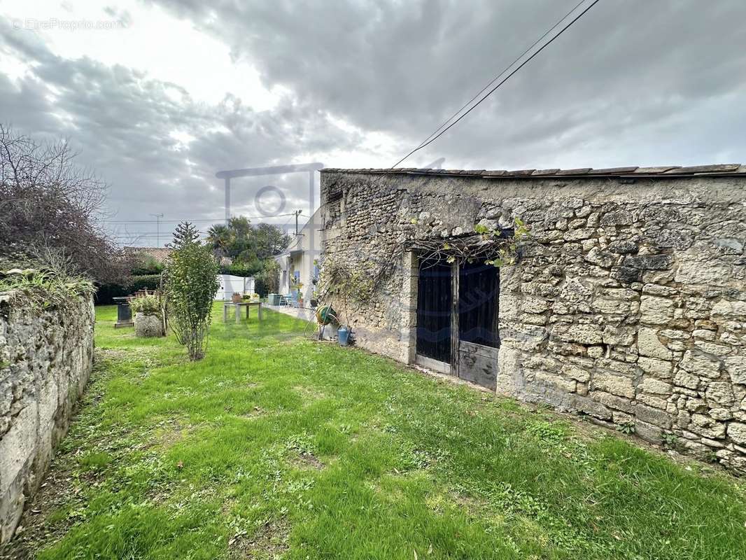 Maison à LORIGNAC