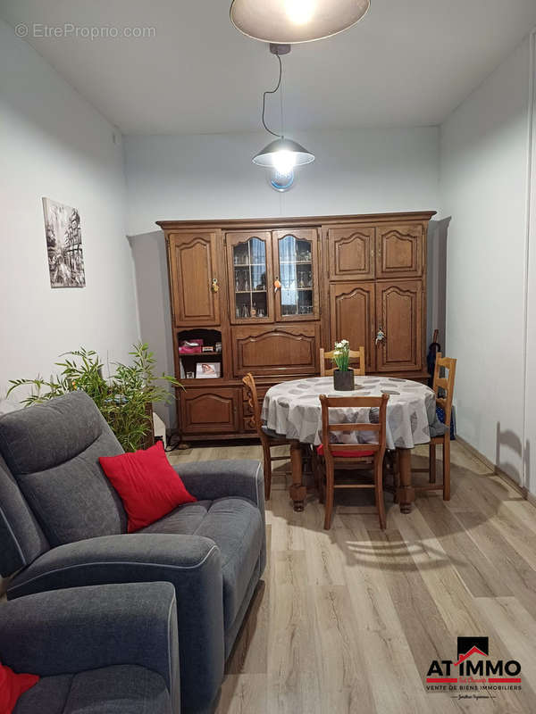 Appartement à CHALAIS