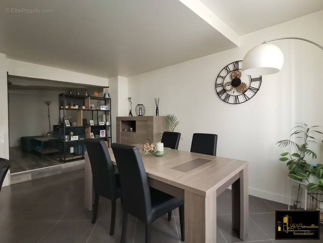 Appartement à DOURDAN