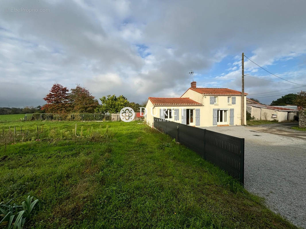 Maison à SAINT-HILAIRE-DE-CLISSON