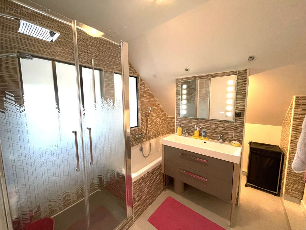 Appartement à PONTOISE