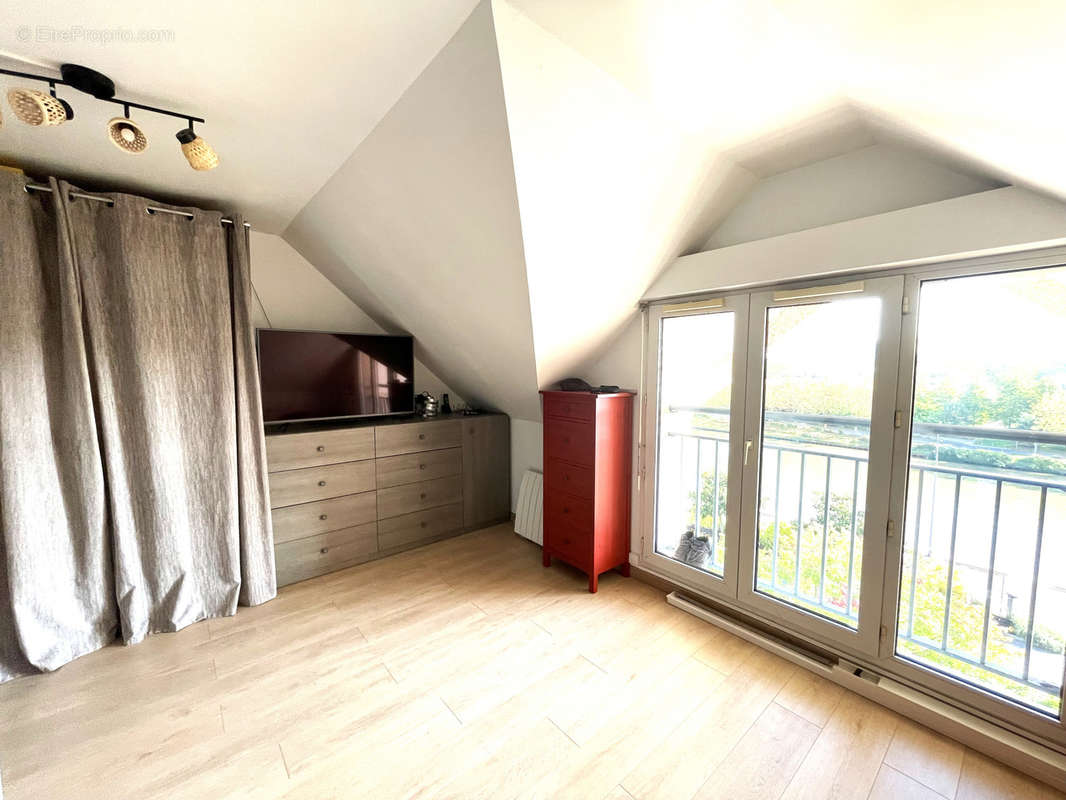 Appartement à PONTOISE