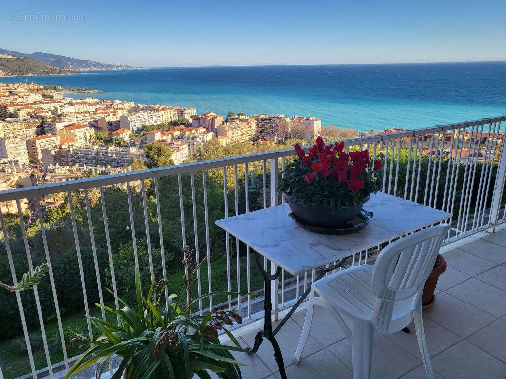 Appartement à MENTON