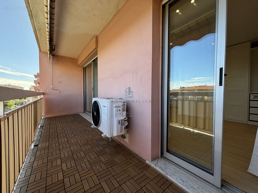 Appartement à MENTON