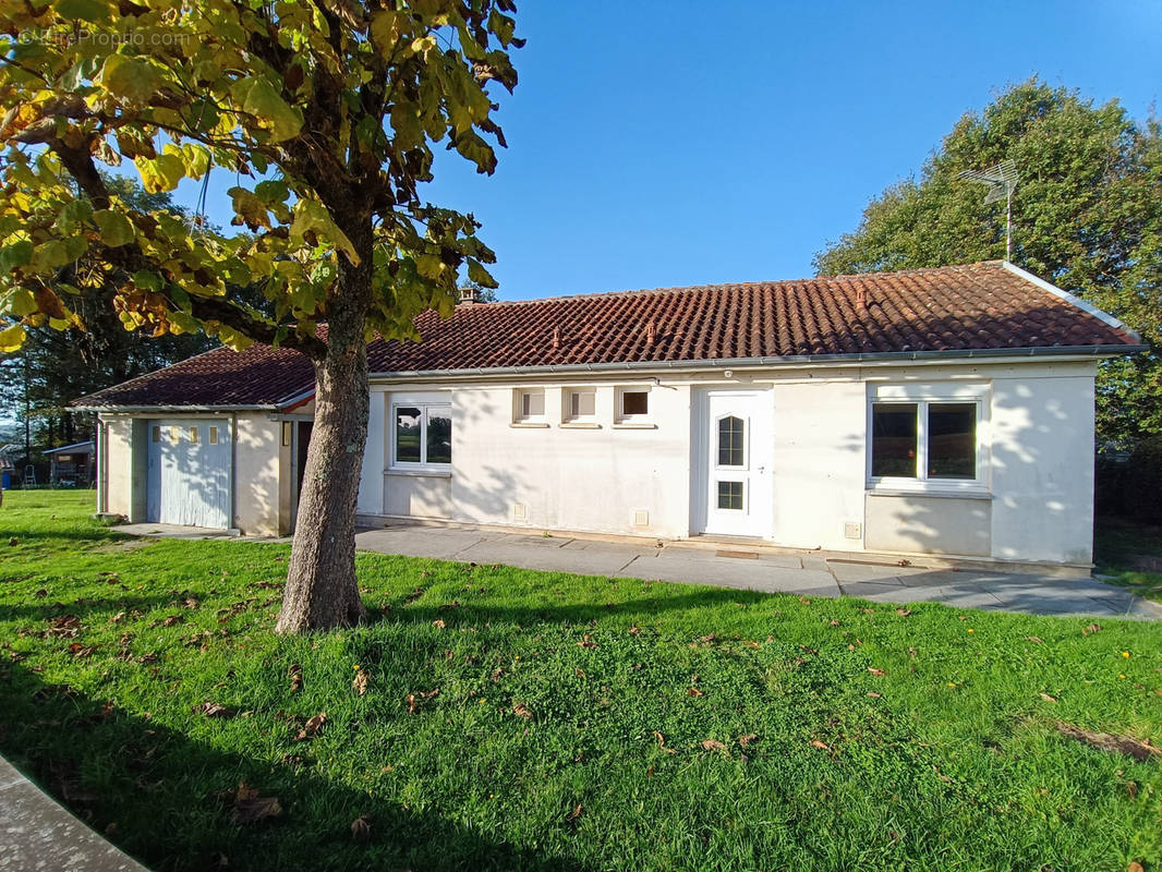 Maison à CABANES