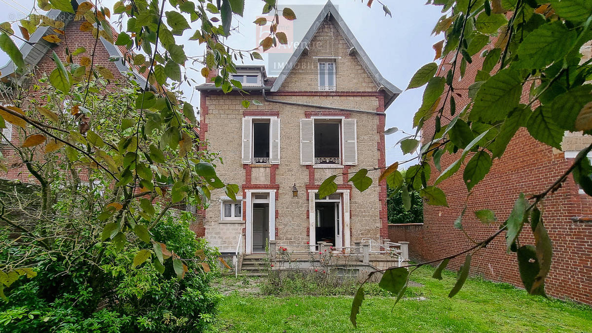 Maison à CHANTILLY