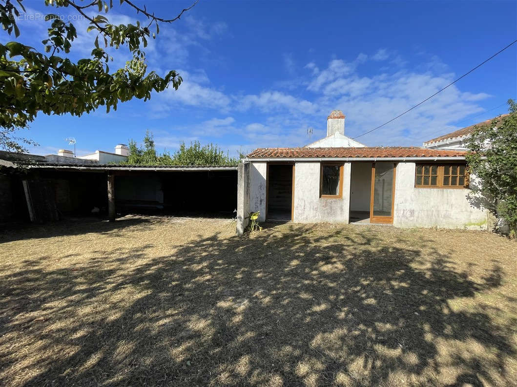 Maison à L&#039;EPINE