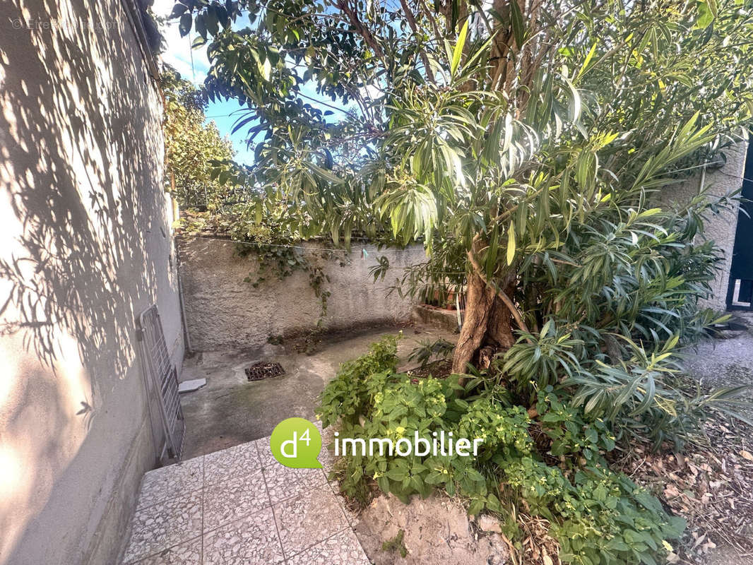 Appartement à MARSEILLE-12E