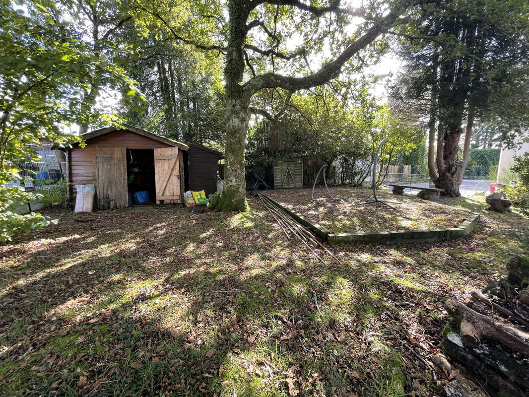 Maison à SAINT-AVE