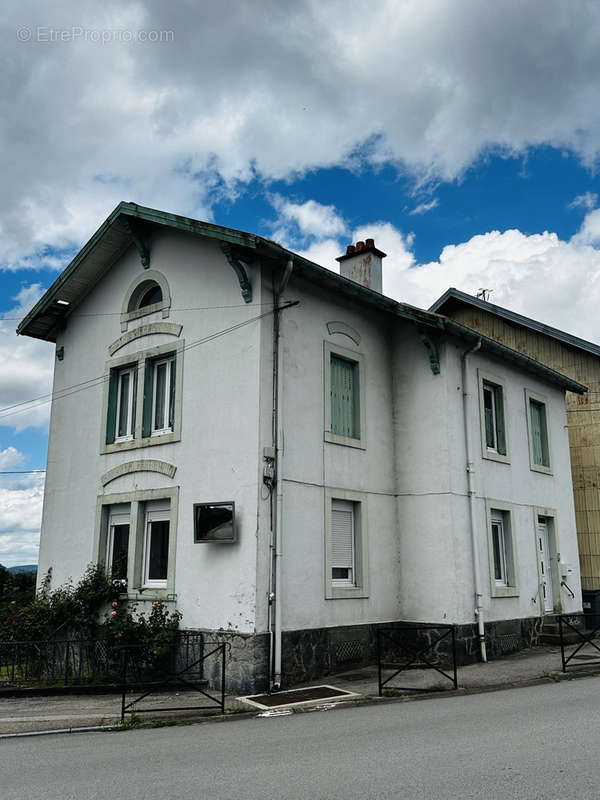 Maison à ELOYES