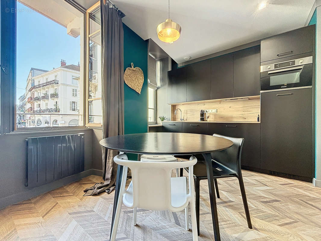 Appartement à AIX-LES-BAINS