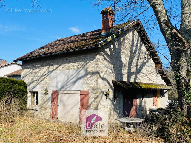 Maison à SAINT-VICTURNIEN