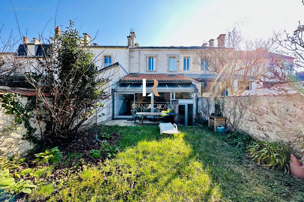 Maison à LA ROCHELLE