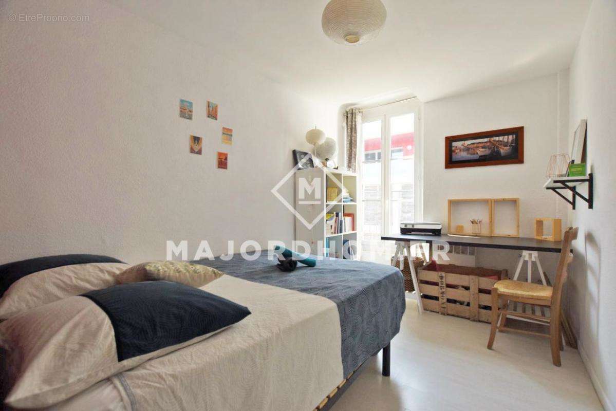 Appartement à MARSEILLE-2E