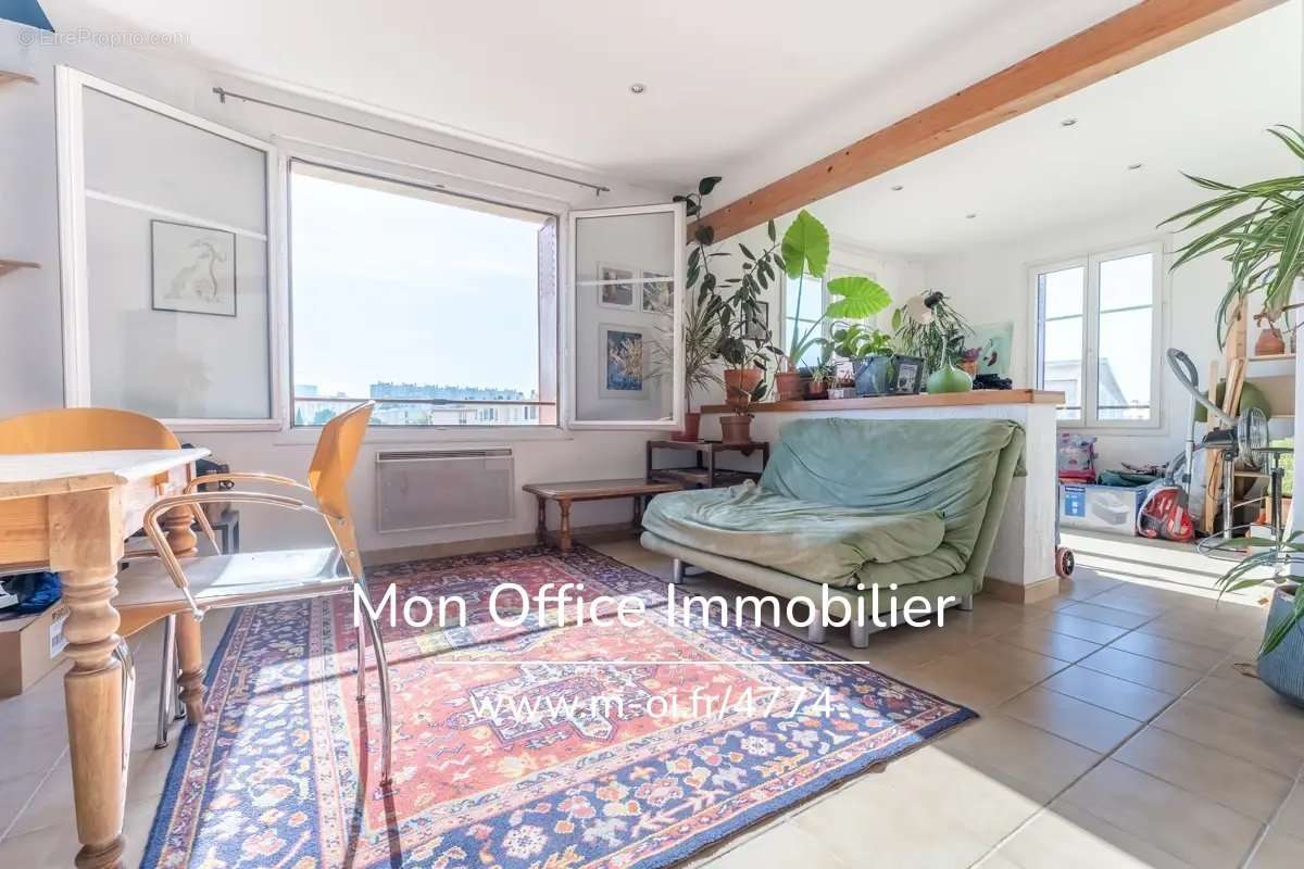 Appartement à MARSEILLE-10E