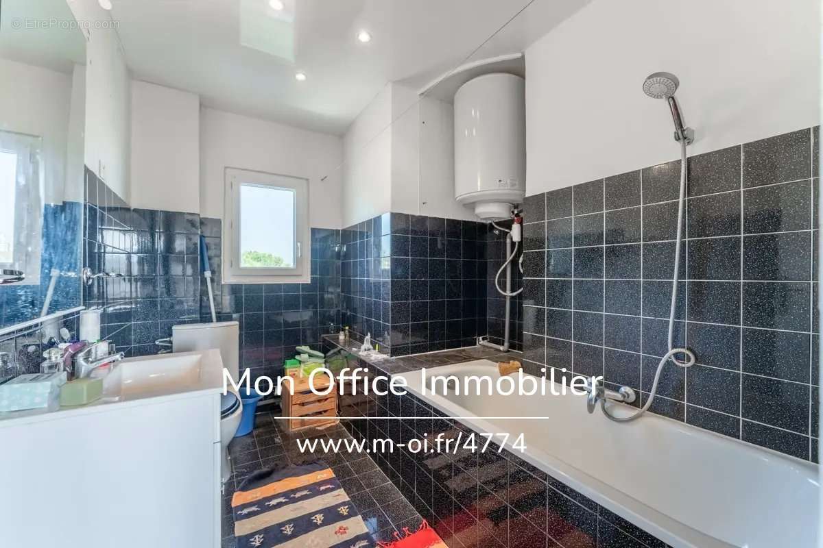 Appartement à MARSEILLE-10E