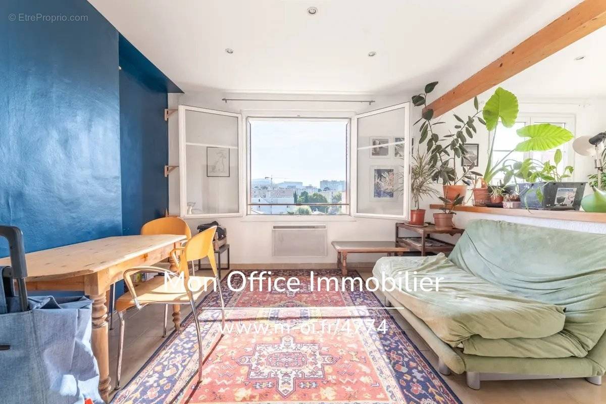 Appartement à MARSEILLE-10E