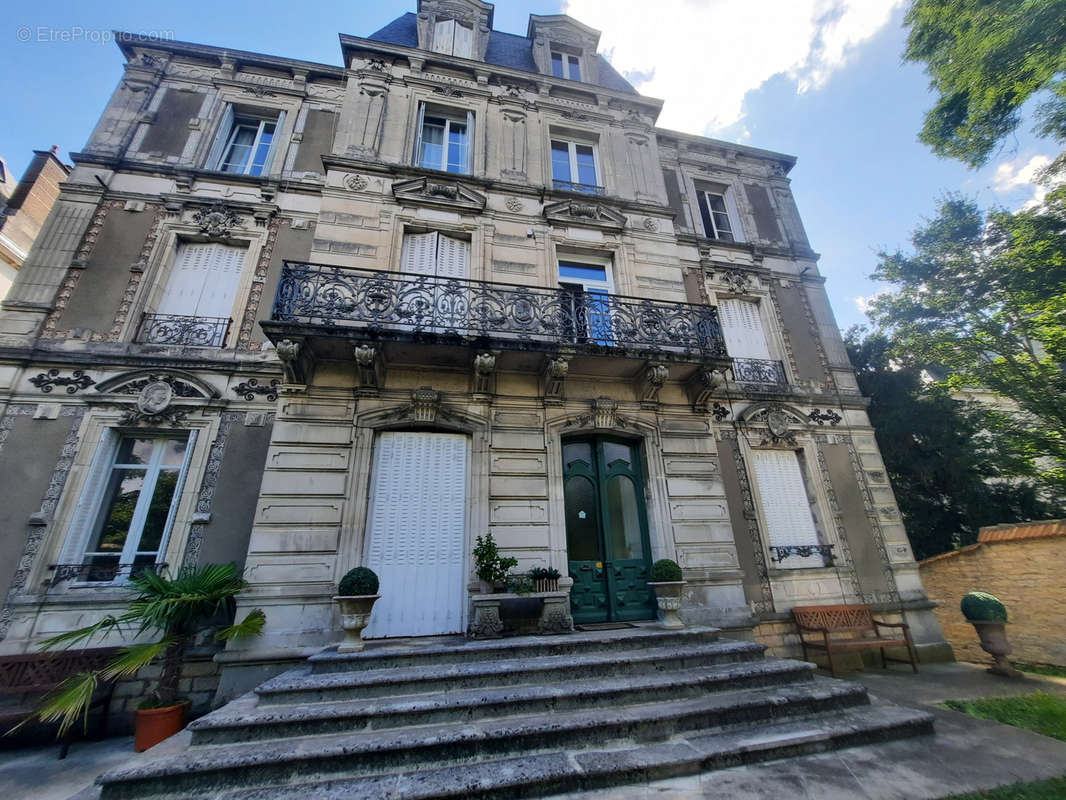 Maison à CHAUMONT