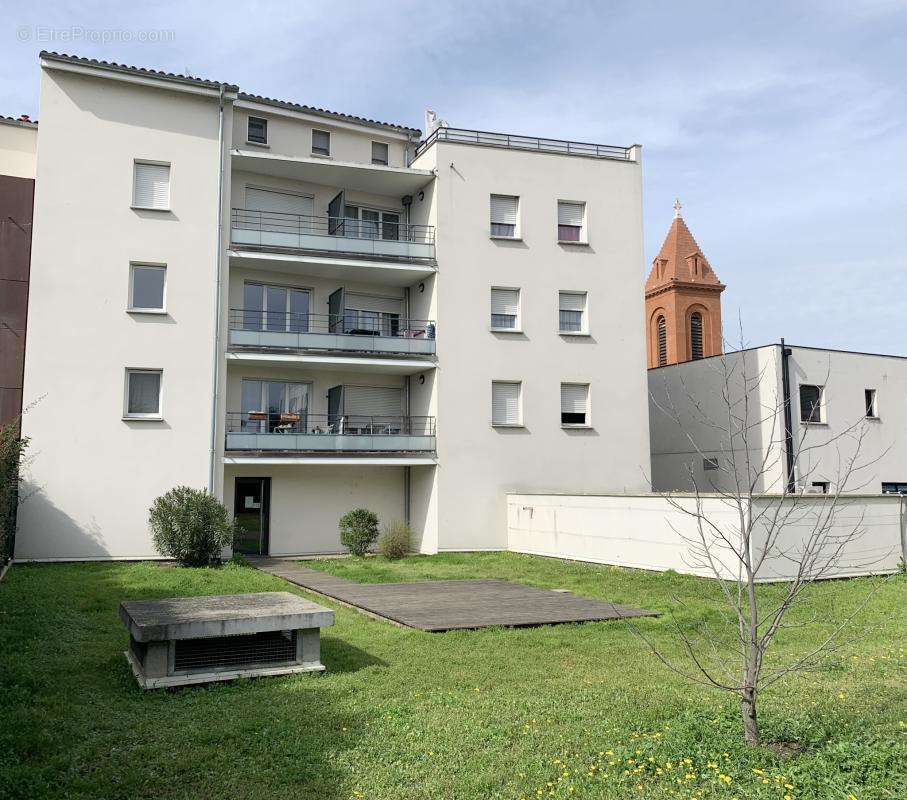 Appartement à AUCAMVILLE