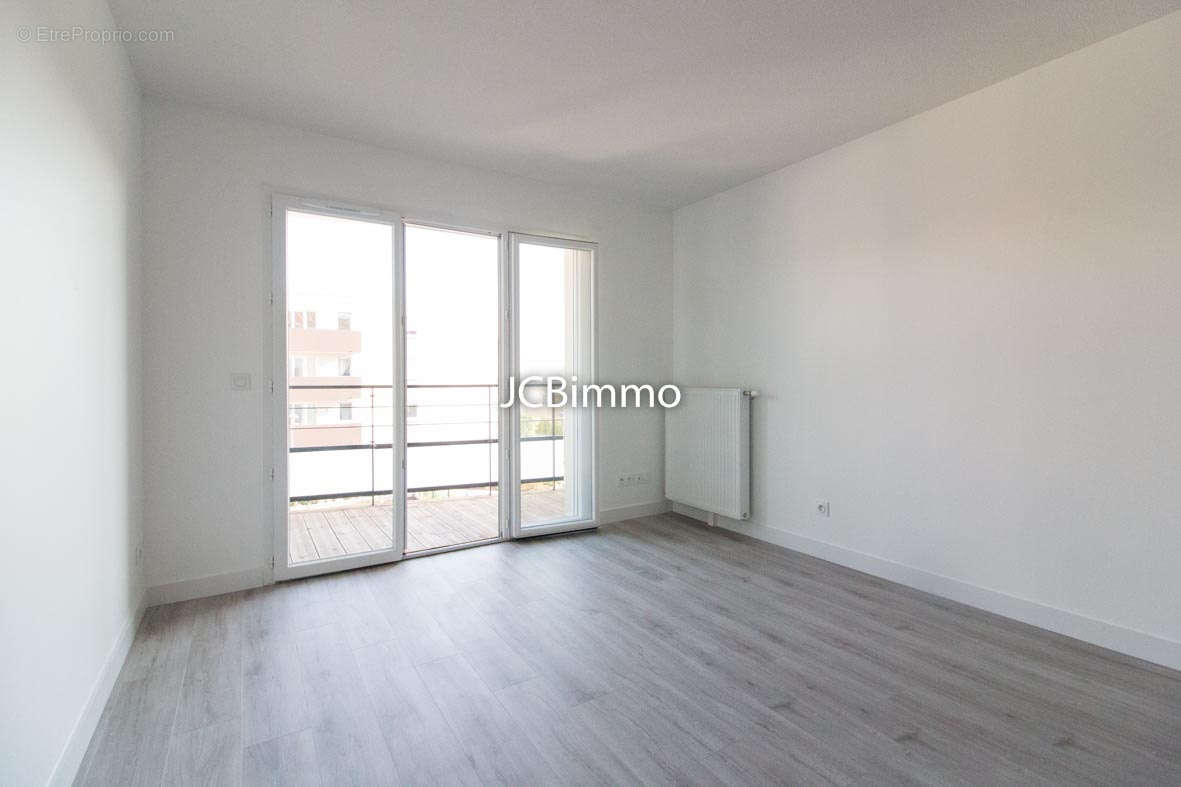 Appartement à AUCAMVILLE