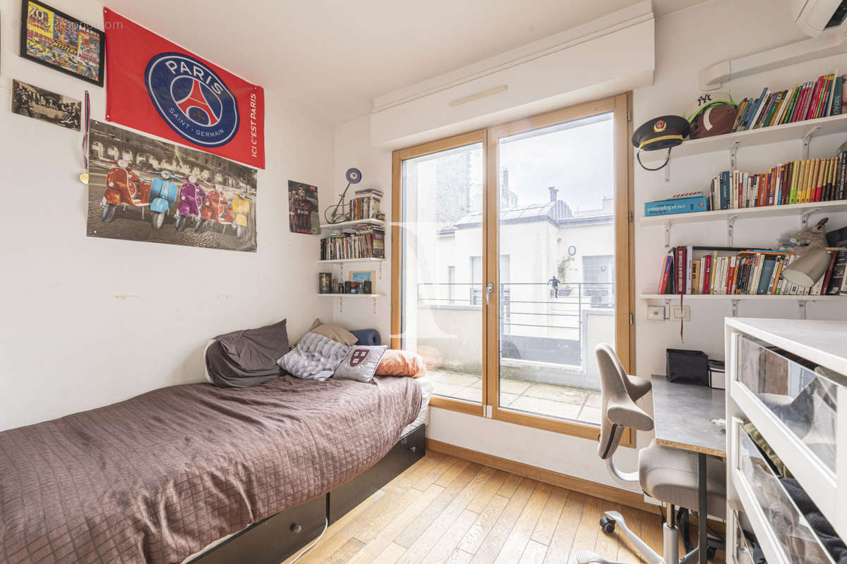 Appartement à PARIS-20E