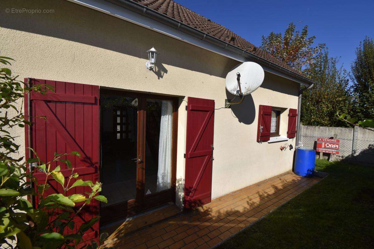 Maison à COSNE-COURS-SUR-LOIRE