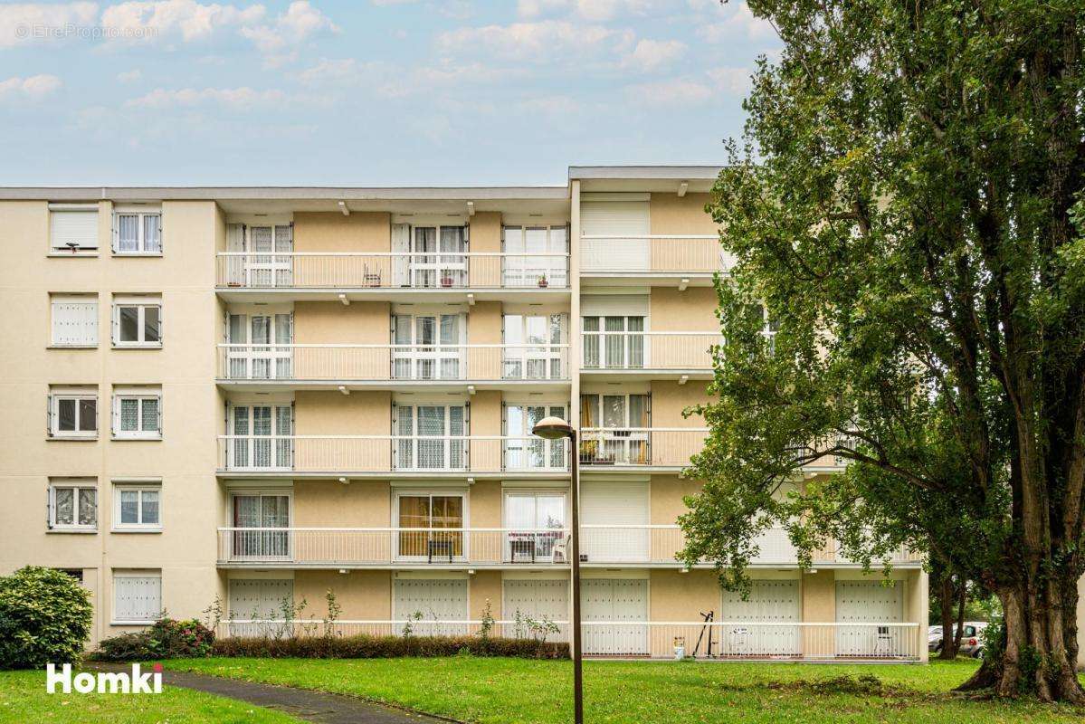 Appartement à FLEURY-LES-AUBRAIS