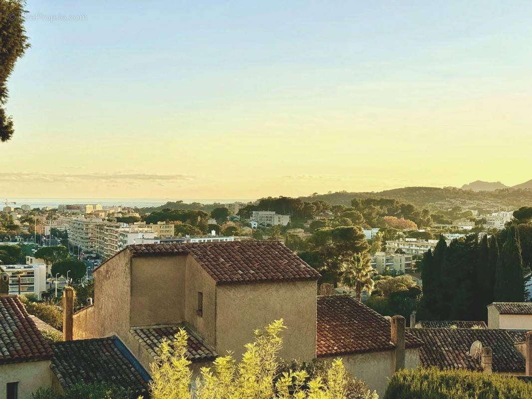 Maison à MOUGINS