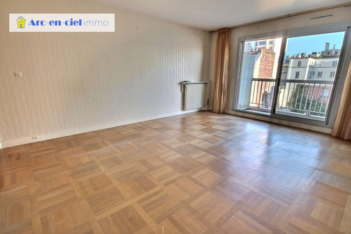 Appartement à PARIS-12E