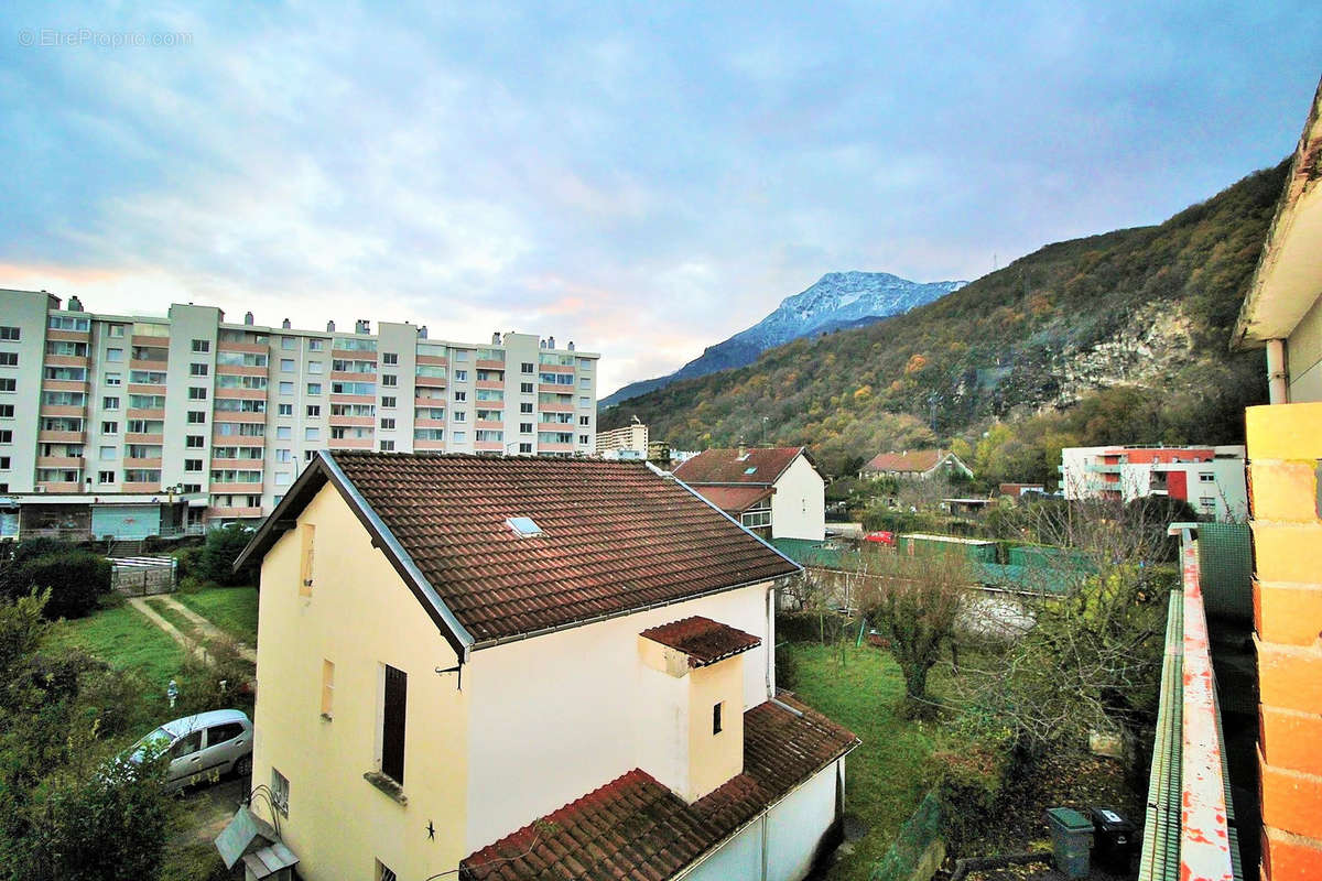 Appartement à SEYSSINET-PARISET