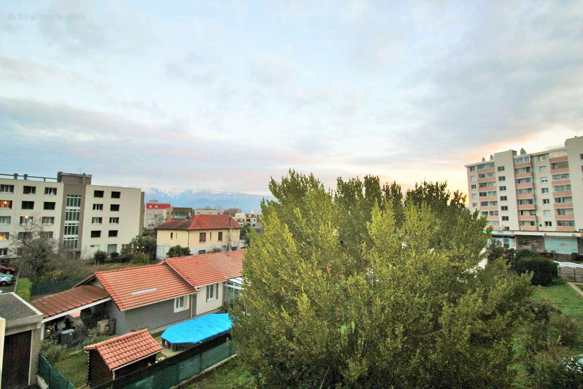 Appartement à SEYSSINET-PARISET