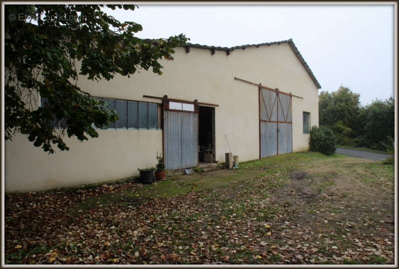 Maison à CHENU