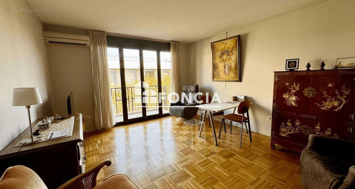 Appartement à LYON-7E