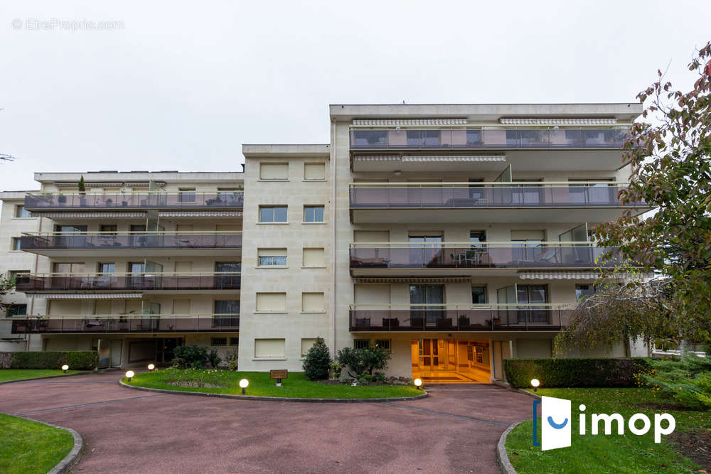 Appartement à LE PERREUX-SUR-MARNE