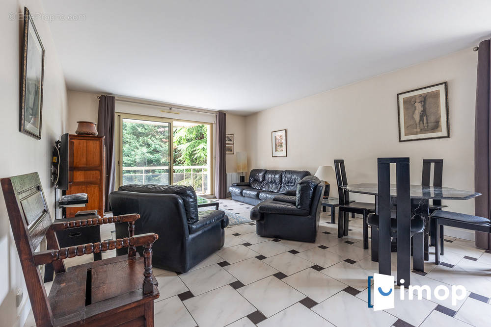 Appartement à LE PERREUX-SUR-MARNE