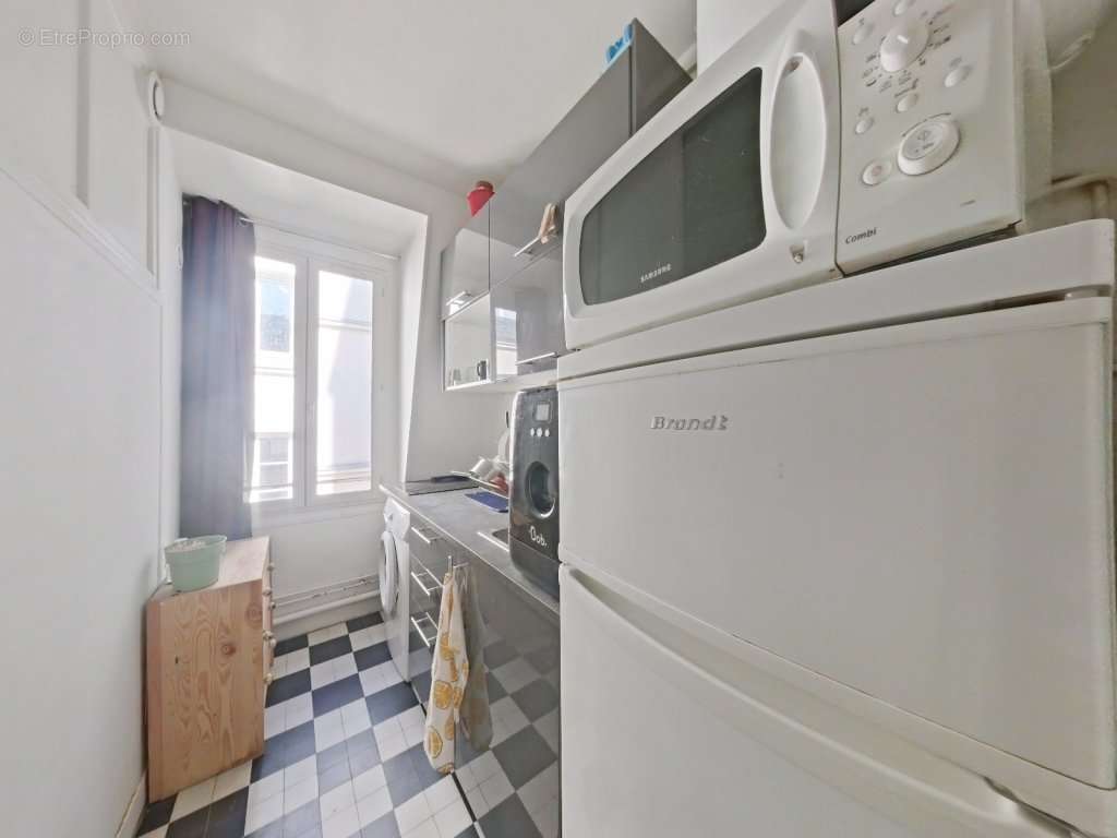 Appartement à PARIS-11E