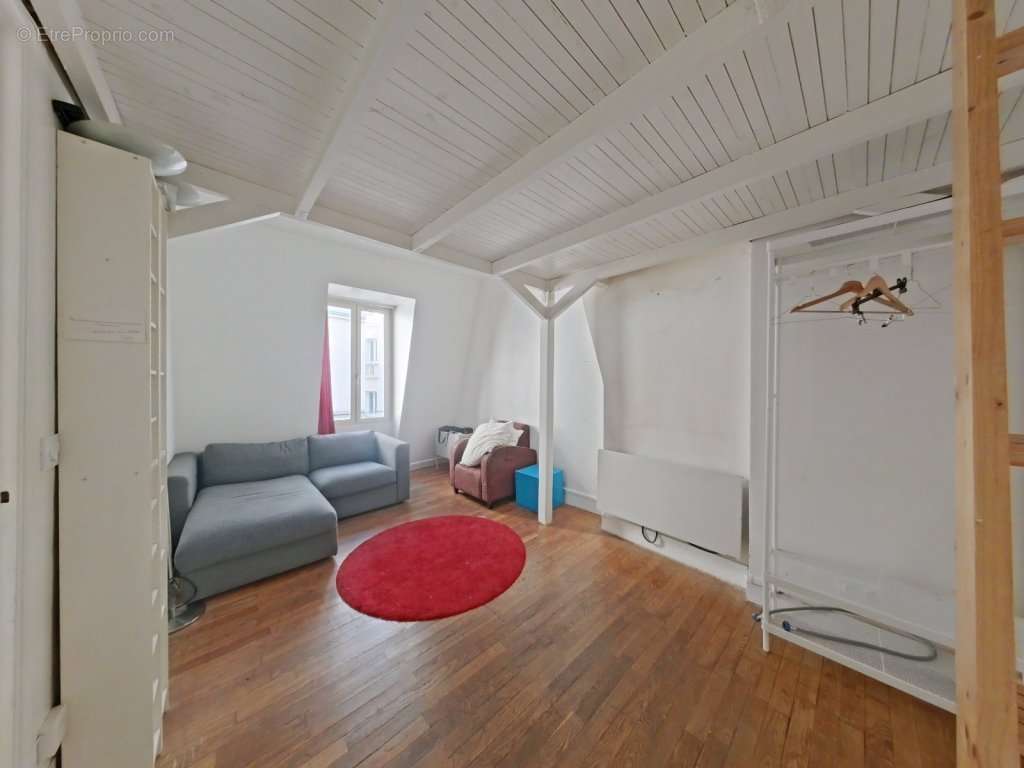 Appartement à PARIS-11E