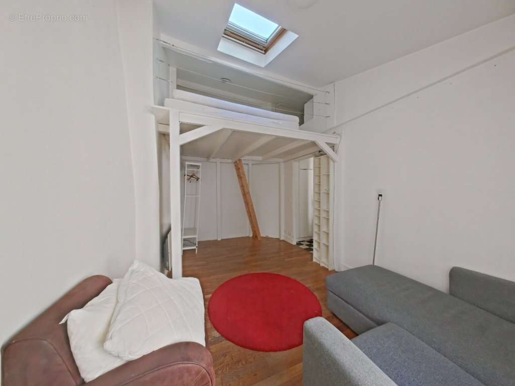 Appartement à PARIS-11E