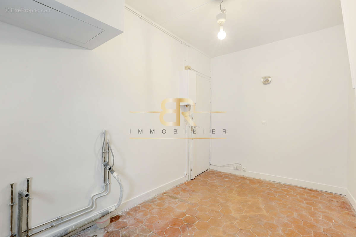 Appartement à PARIS-7E