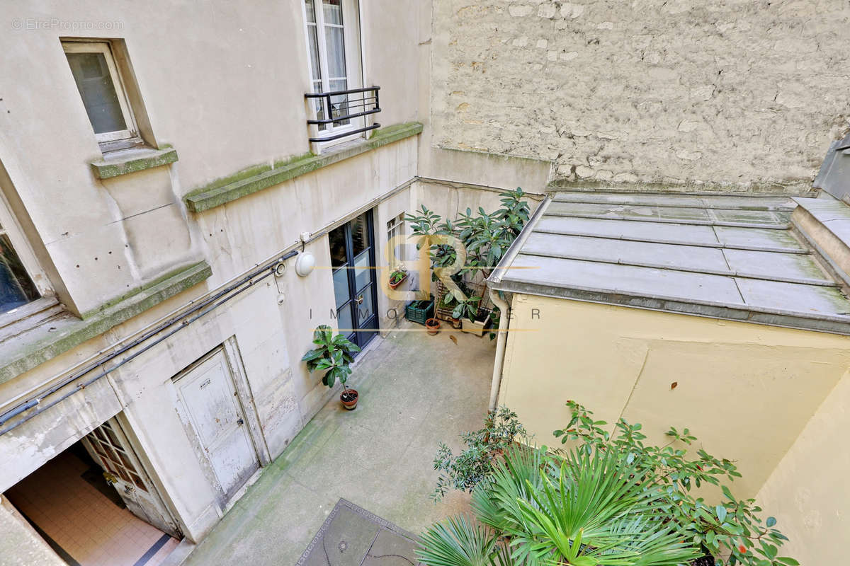 Appartement à PARIS-7E