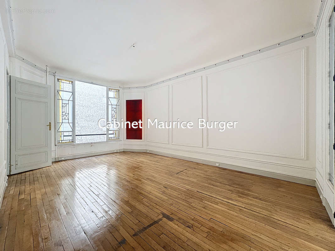 Appartement à PARIS-7E