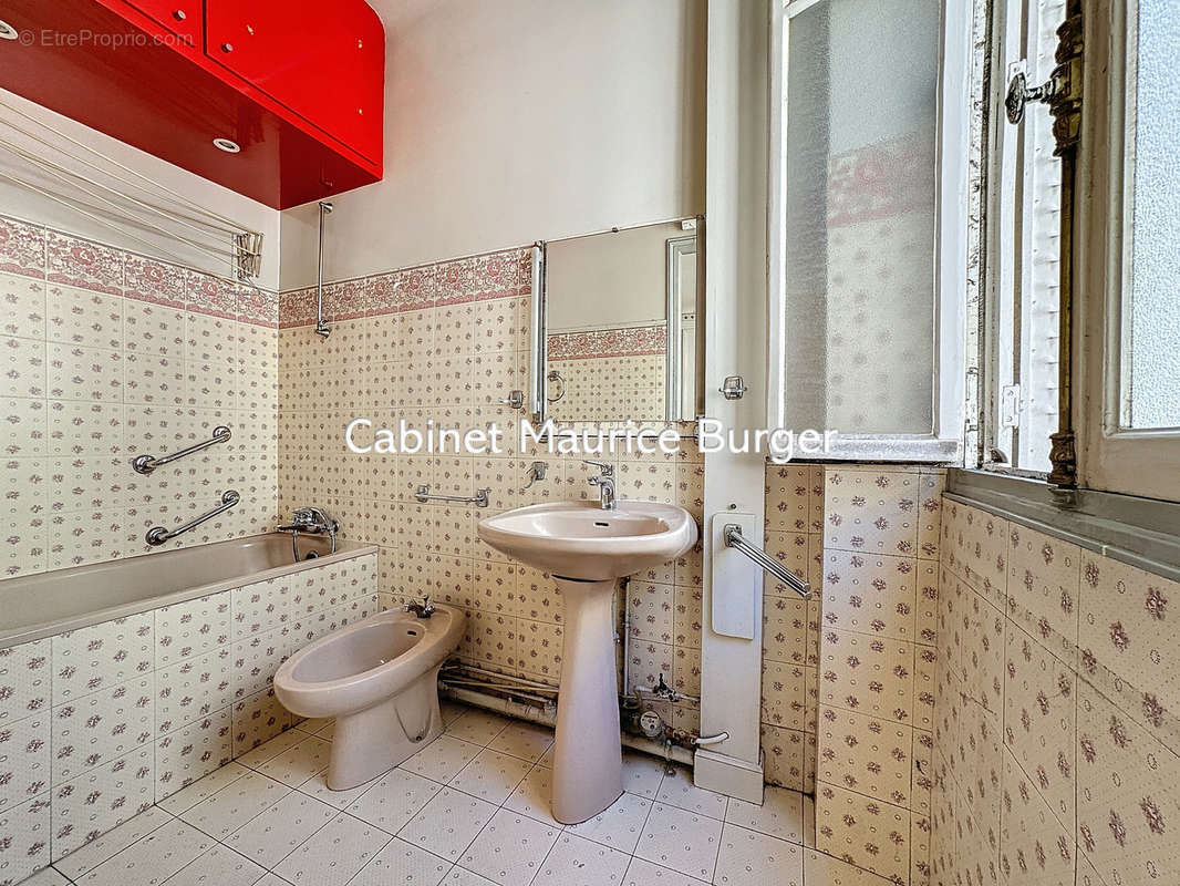 Appartement à PARIS-7E