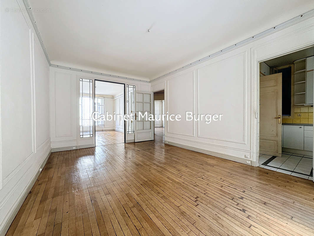 Appartement à PARIS-7E