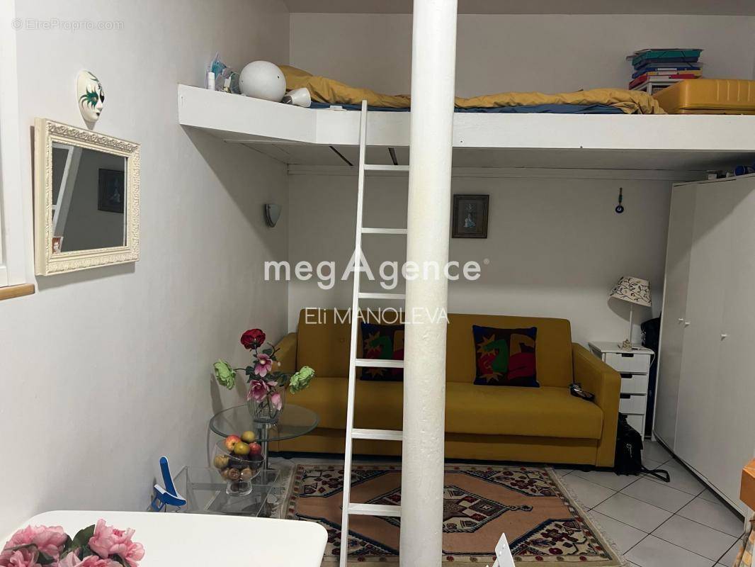 Appartement à PARIS-15E