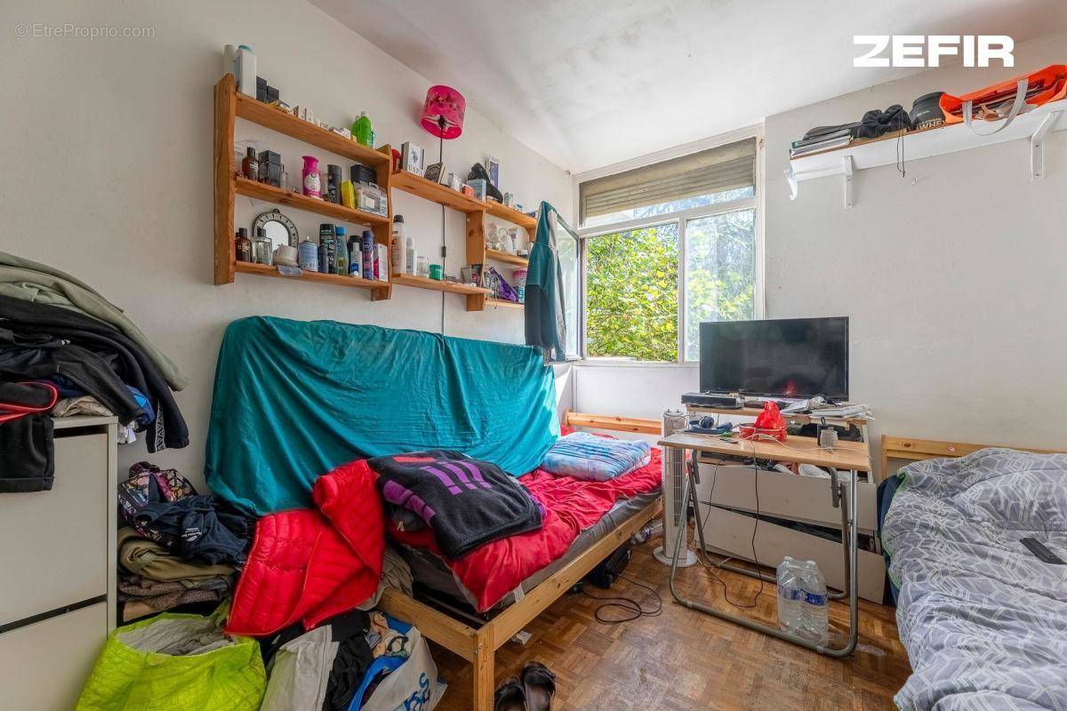 Appartement à PARIS-20E