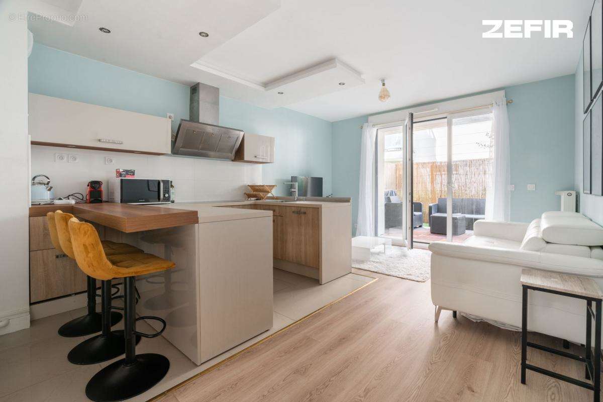 Appartement à COLOMBES